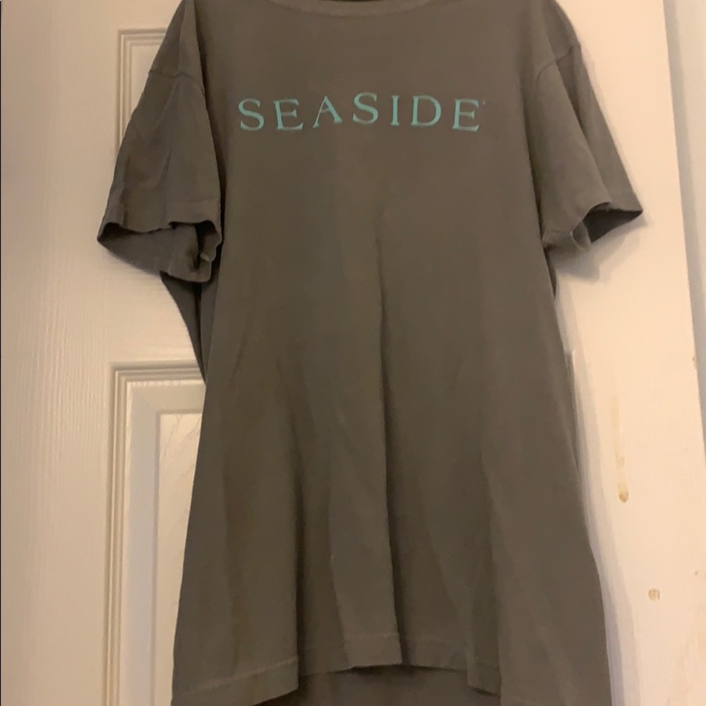 Grey seaside shirt